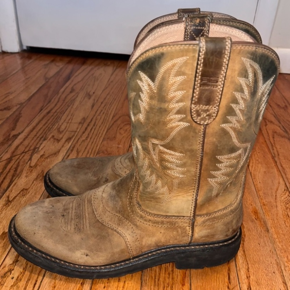 Ariat Work Boots: Men’s Size 9D / Slip Resist / Oil Resist/ Non Mark / MSRP $209